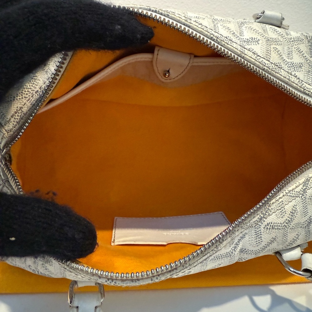 Authentic Authentic Goyard White Leather Goyardine Croisière Boston Duffle Bag - Picture 10 of 16